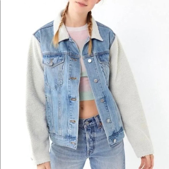 BDG Urban Outfitters Sherpa Denim Trucker Jacket NWT - Picture 2 of 3